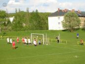 M se odr od bevna do na branky - domc srovnvaj na 1:1.